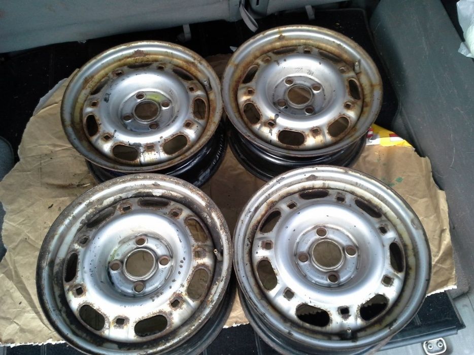 Felgi stalowe Vw 6JX14H2 ET38 4X100 357'601025A/B komplet 4 sztuk