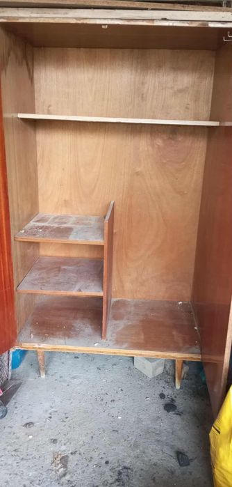 Szafa PRL do renowacji