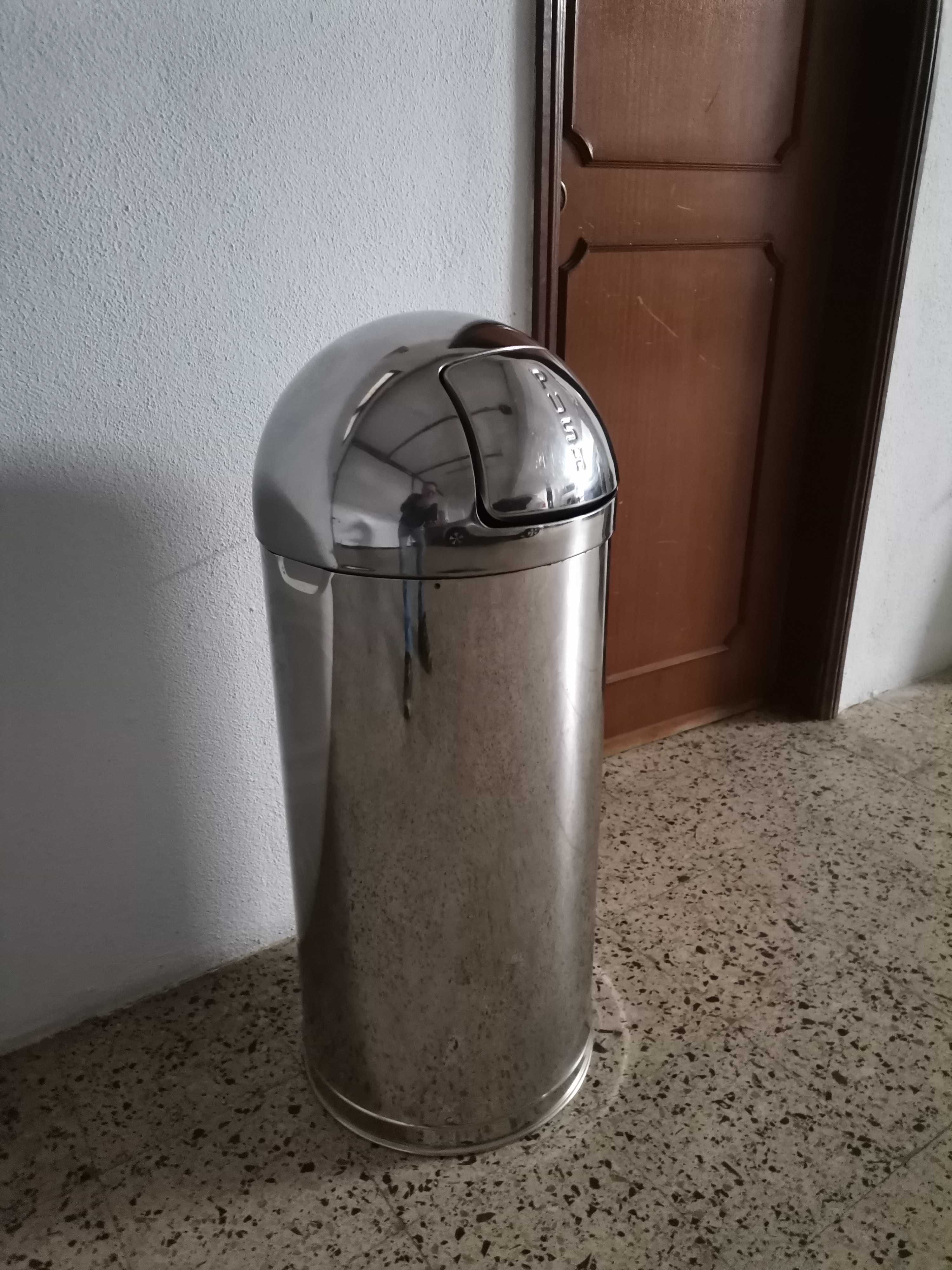 Recipiente Lixo tampa push Inox