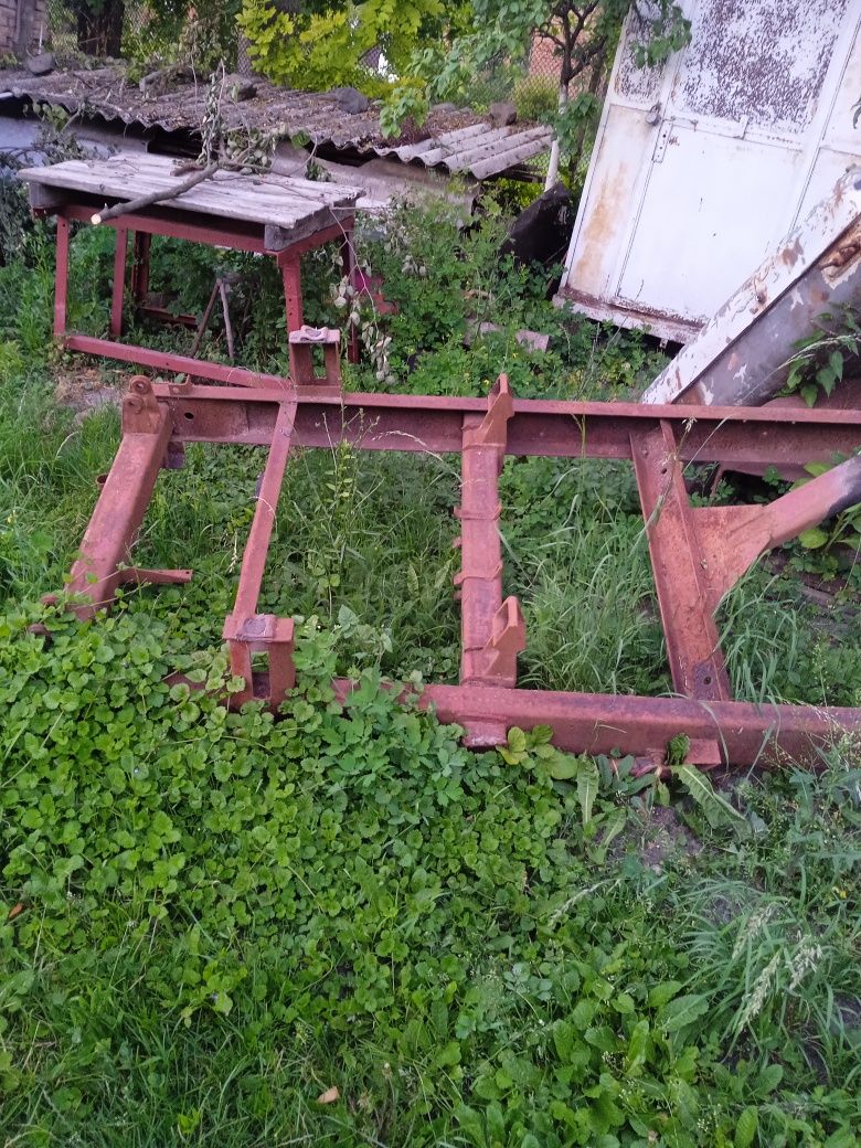 Продам рівну раму до прицепа 2 птс4