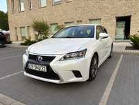 Lexus CT Lexus CT200H biała perła