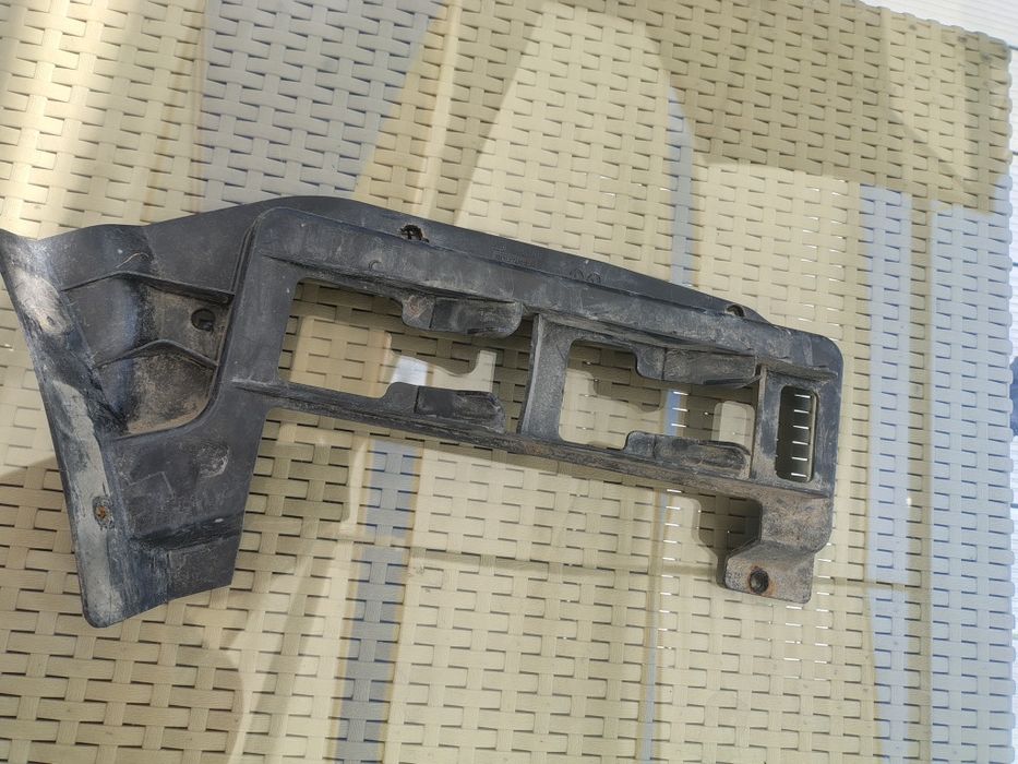 Ślizg zderzaka tylnego Ford S-Max MK1