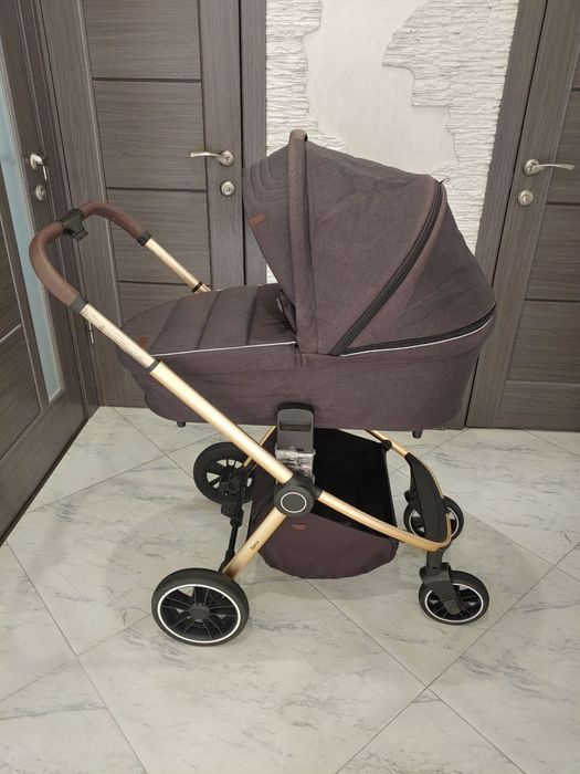 Коляска універсальна CARRELLO Epica