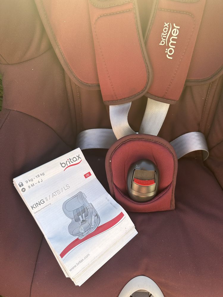 Автокрісло Britax Römer KING II BLACK SERIES Burgundy Red