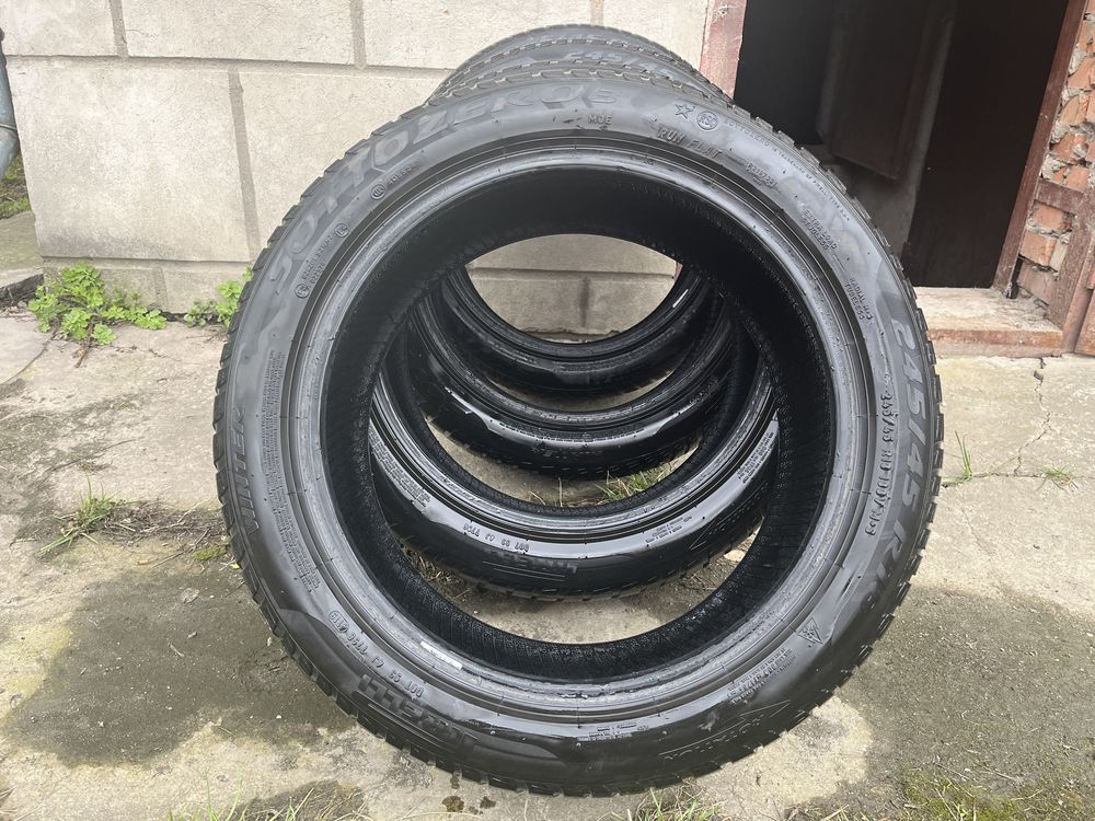 245/45 R18 Pirelli Winter Sottozero 3 run flat