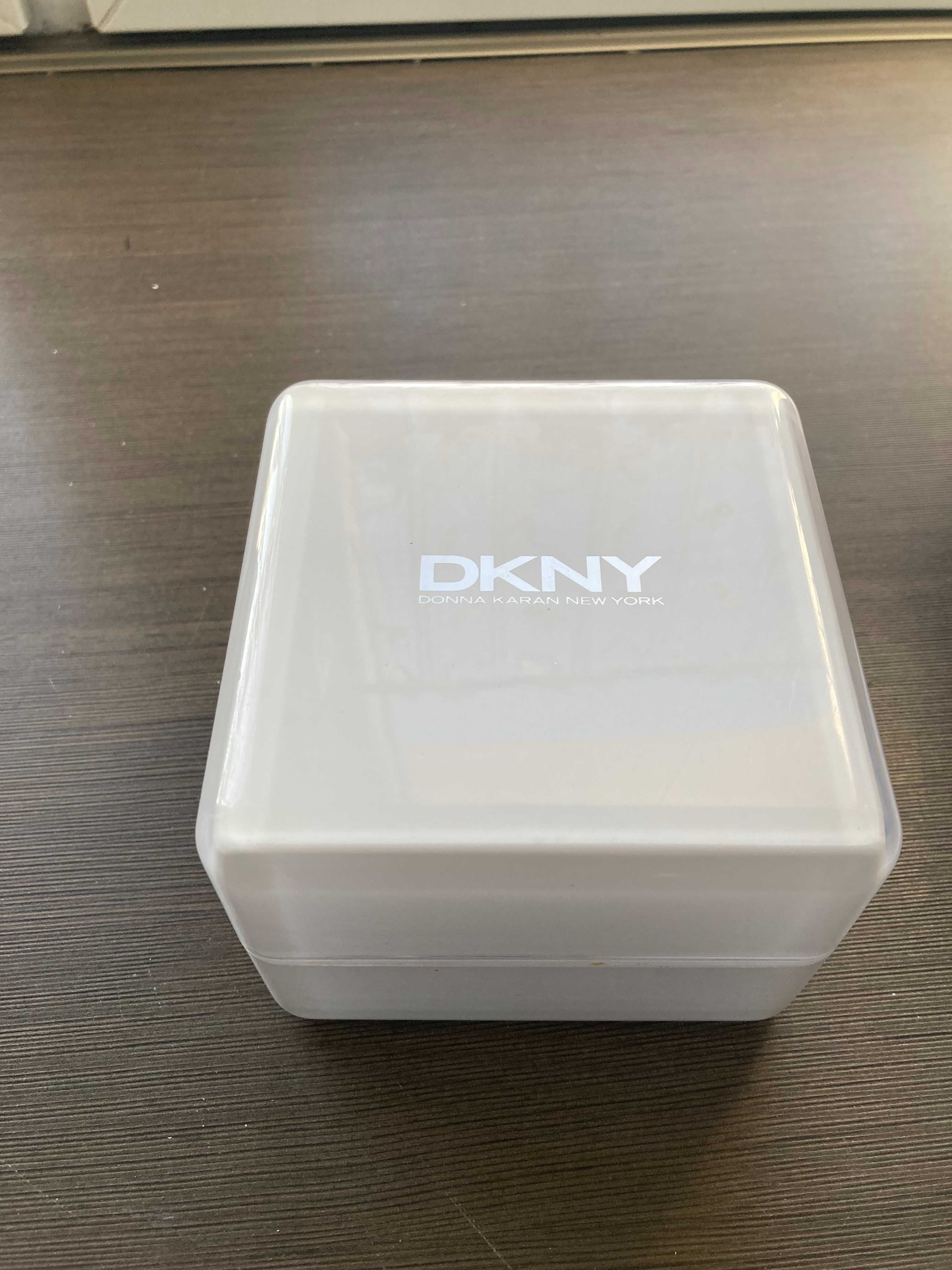 DKNY Zegarek damski