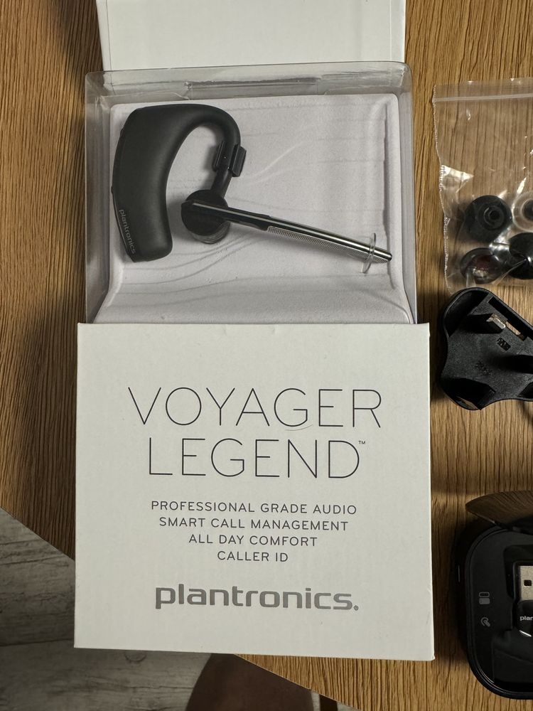 Plantronics Voyager Legend UC B235 cały zestaw GWARANCJA