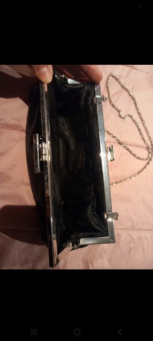 Pochete/Clutch de Toillette, preta, com alça metálica - Accessorize