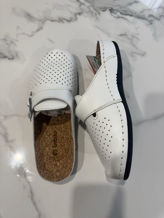 Шкіряні тапки Інблу.