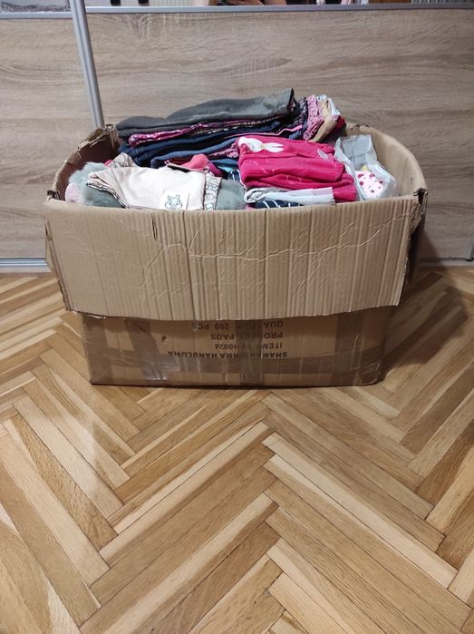 Ubrania dla dziewczynki 74