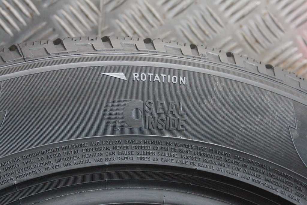 215/65/17 Pirelli Scorpion Winter 215/65 R17 99H 8mm 22r SealInside