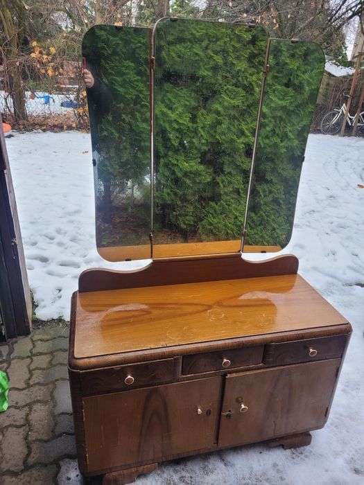 Toaletka art deco do odnowienia warto