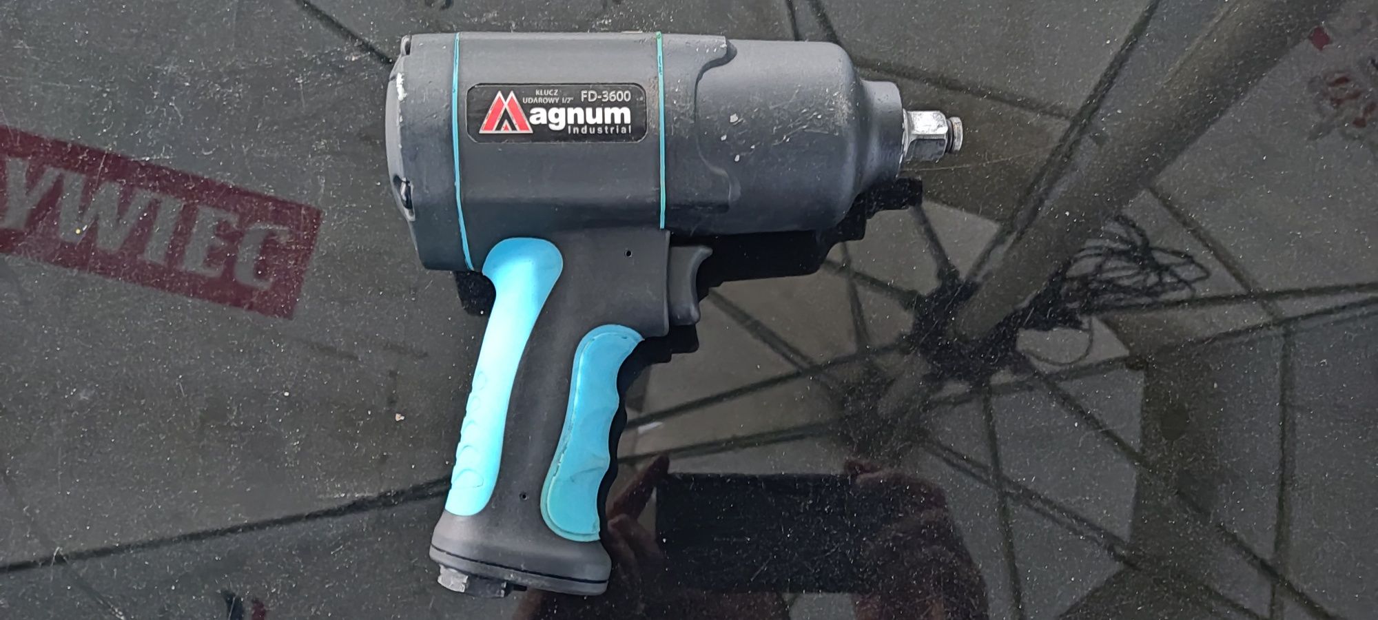 Klucz udarowy pneumatyczny MAGNUM FD-3600