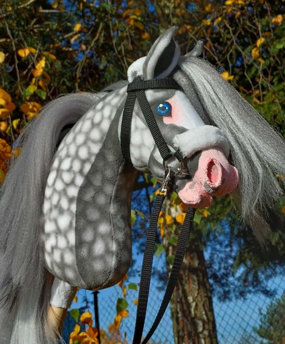Siwy konik Hobby Horse A4 + sprzęt finland realistyczny