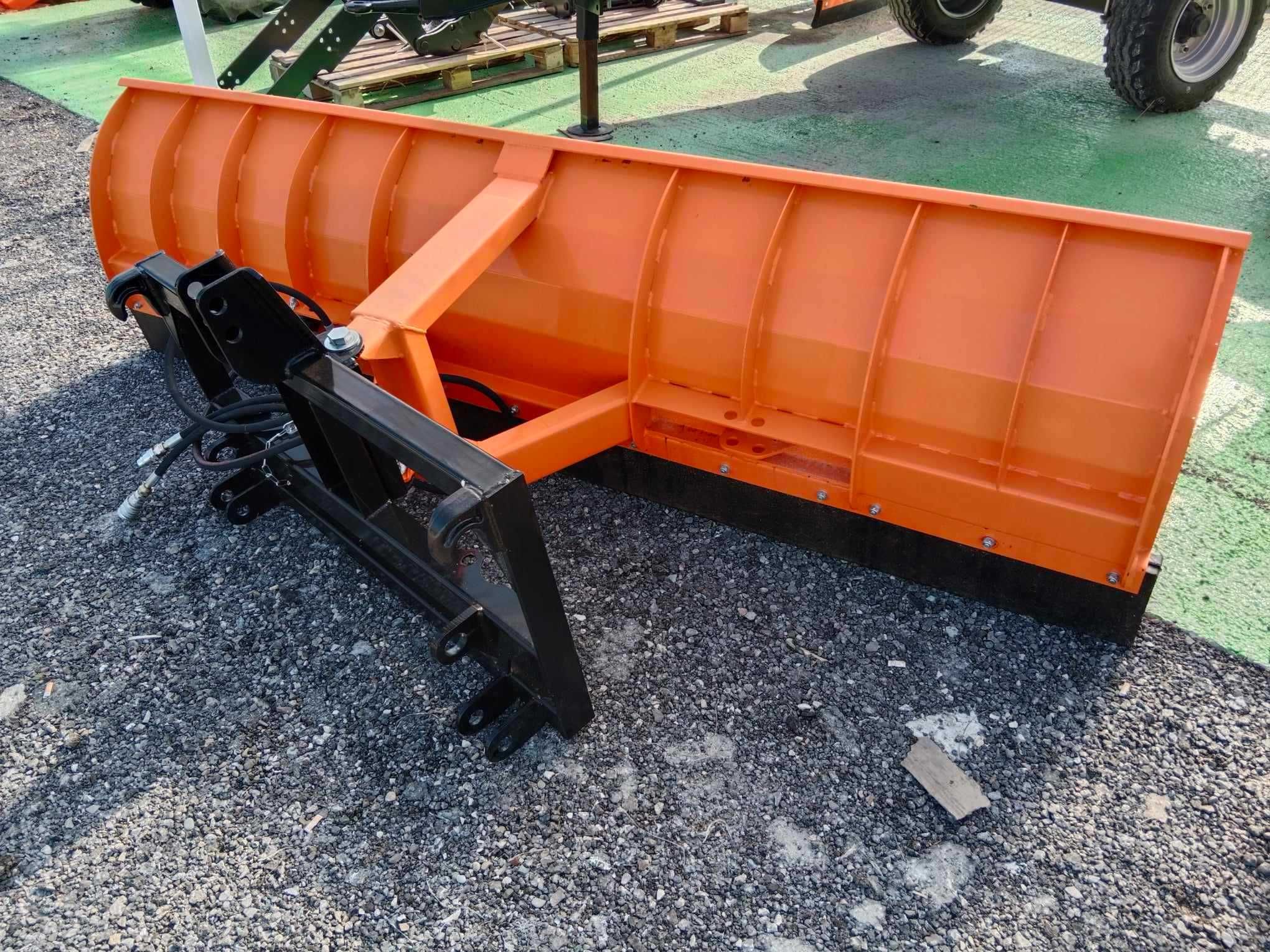 Pług do śniegu śnieżny 1,5 - 3m na Tura Tuza wózek Transport