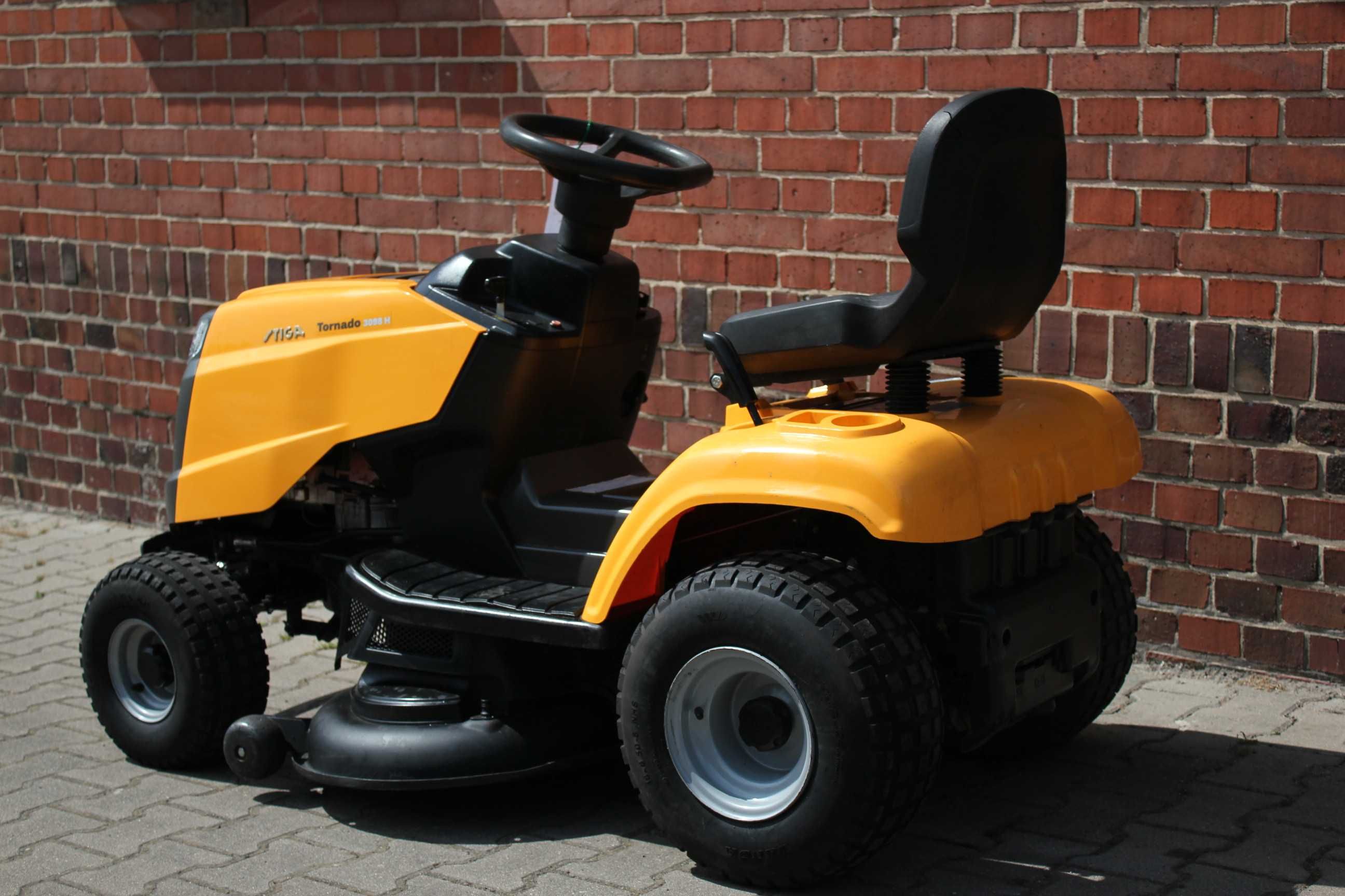Stiga  3098 H Tornado TRAKTOREK Kosiarka Brigss & Stratton