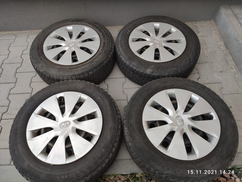 Komplet: FELGI Toyota + opony zimowe Firestone 195x65 R15