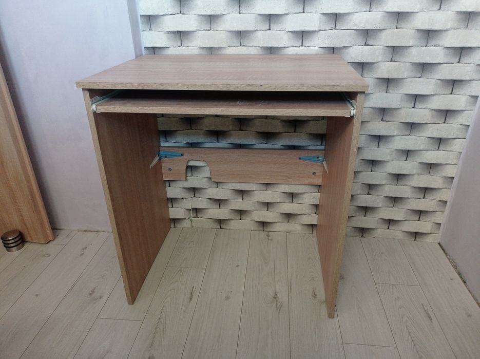 Biurko z wysuwaną półką 71,5x50,5x76,5  sz-gł-wys