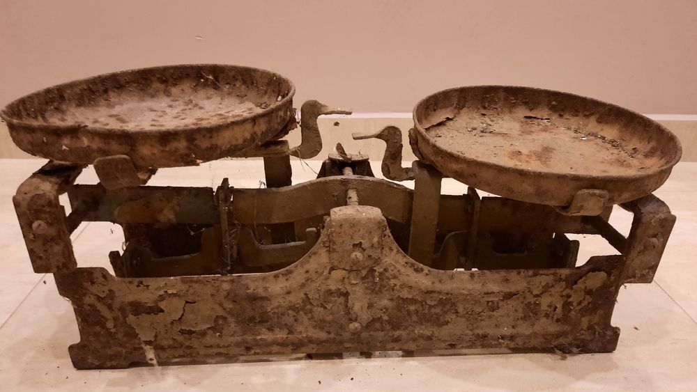 Waga szalkowa zabytkowa