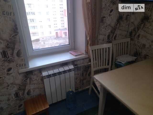 3к! квартира, Поділ, 5/10 пов, 73 м2, цегла, косметика, роздільні кімн