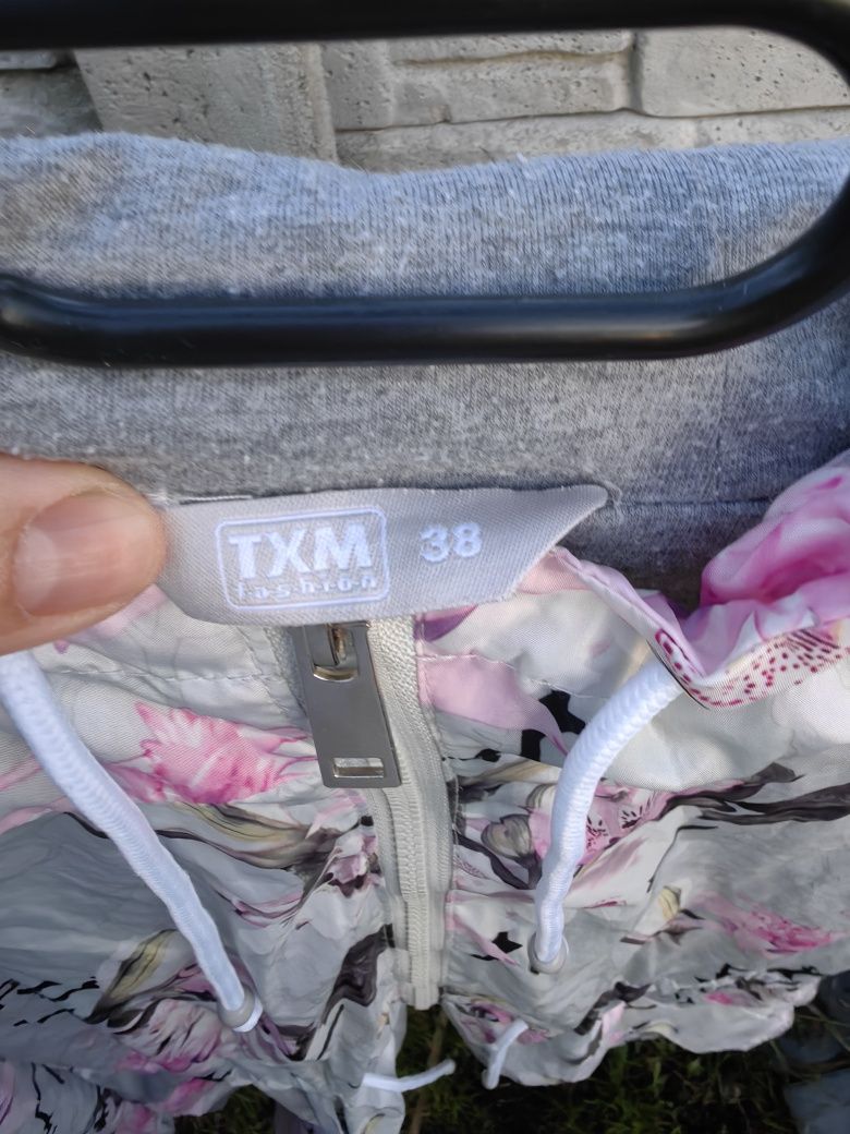 Kurtka damska rozmiar 38 wiatrówka kurtka jesienna kurtka przeciw wiat