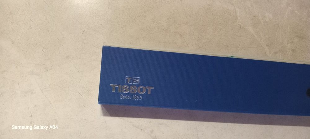 Часы Tissot швеция женские