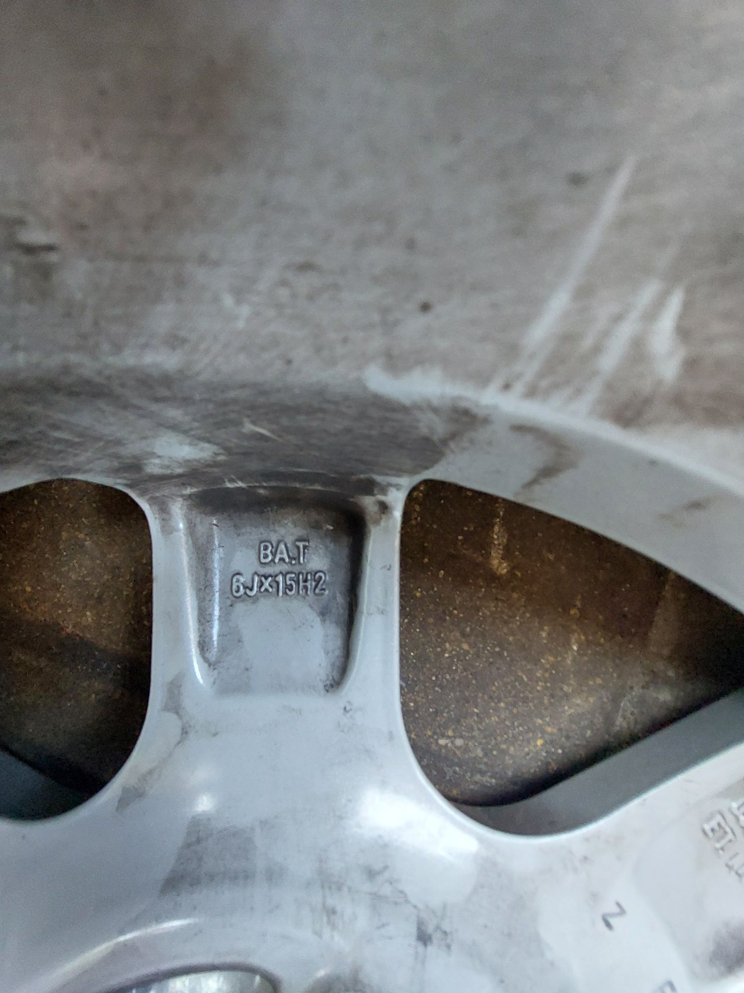 Koło zapasowe 6J×15H2 ET44 Styropian lewarek klucz hak Ford fiesta mk7