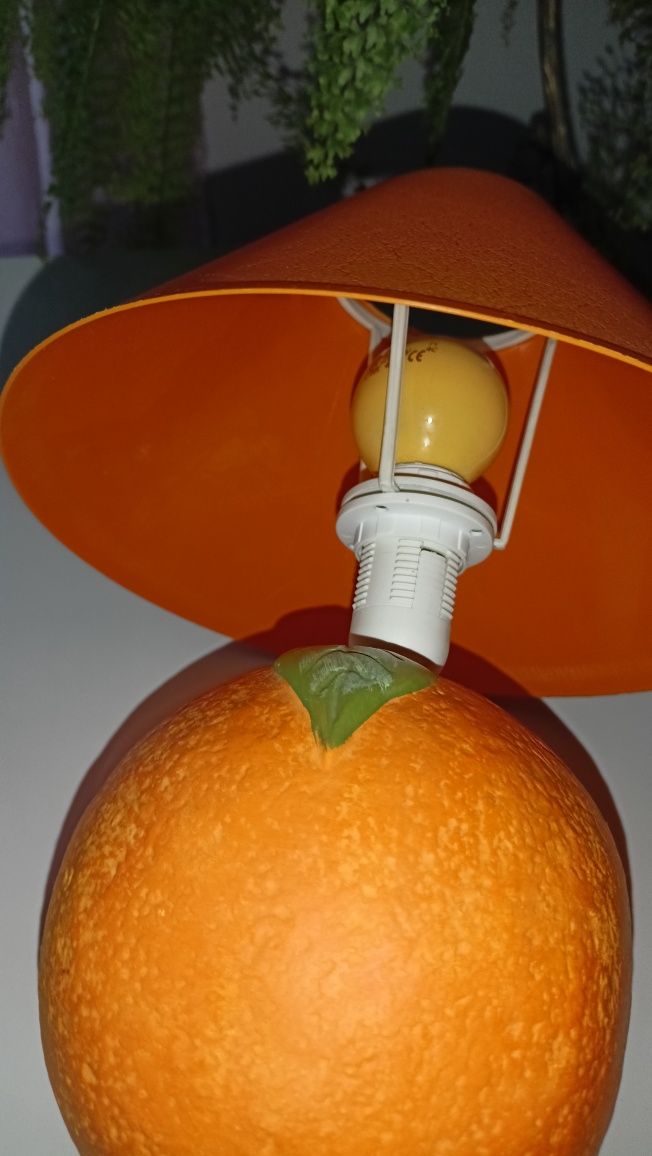 Lampka nocna dla dziecka - kształt pomarańczy