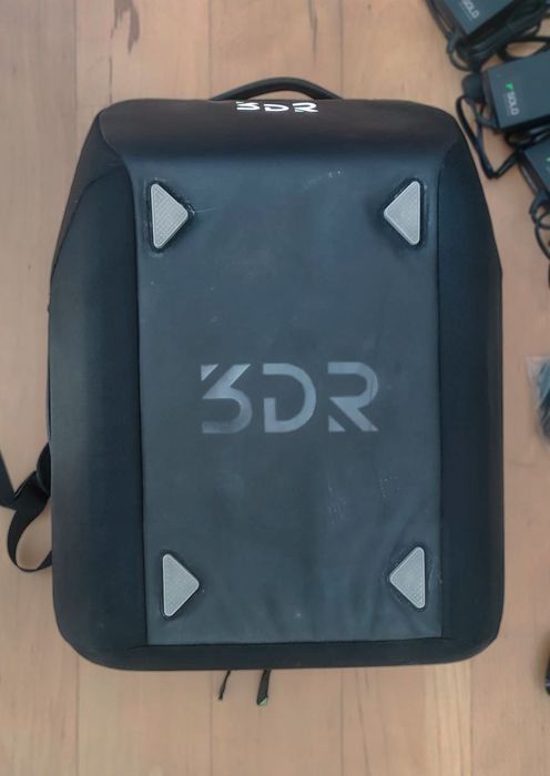 Drone 3DR Solo Completo + Extras (5 Baterias, 2 Comandos, Peças)