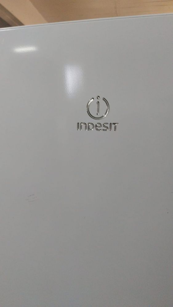Frigorifico Indesit combinado branco