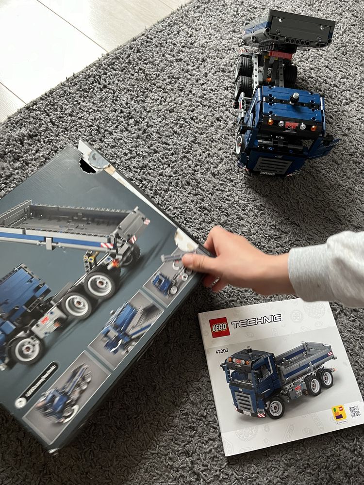 Lego technic ciezarowka wywrotka 42203