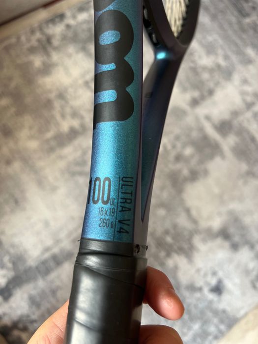 Raquete Wilson ultra 100. Muito bom estado !