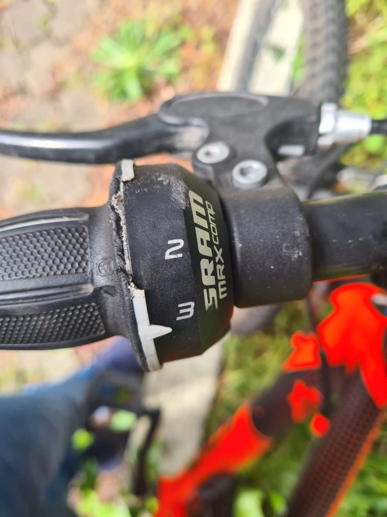 Bicicleta B-twin RockRider 500 roda 24