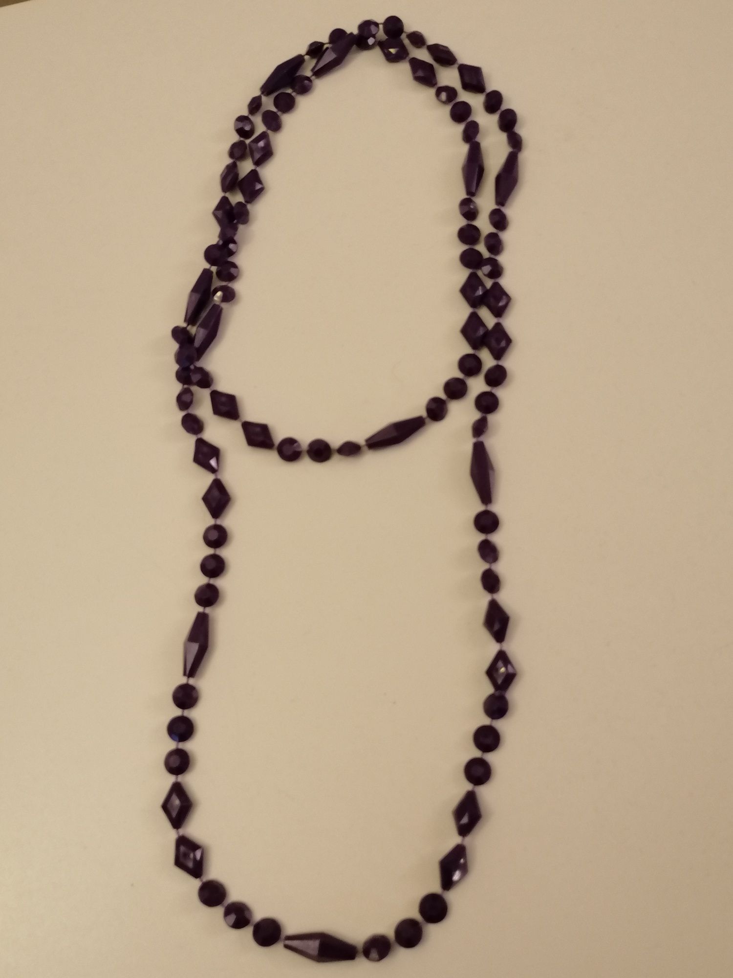 Colares de pérolas e outros  novos , desde