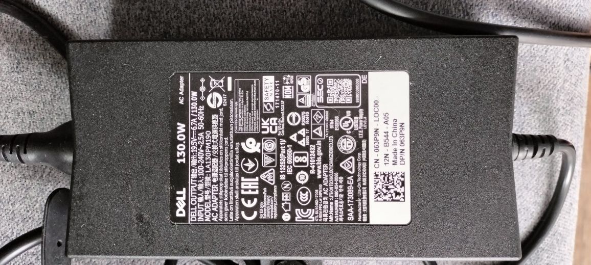 Stacja dokująca Dell WD 19S + zasilacz 130 W