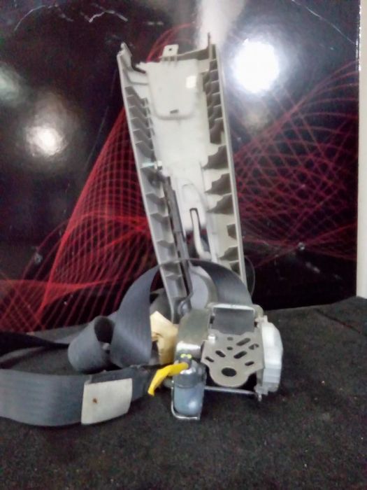 Cinto Frente Direito Suzuki Sx4 (Ey, Gy)