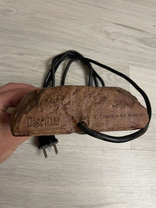 Нагріваючий камінь Exo Terra 10W 15х15см, обігрівач в тераріум