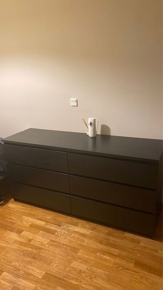 Comoda ikea.