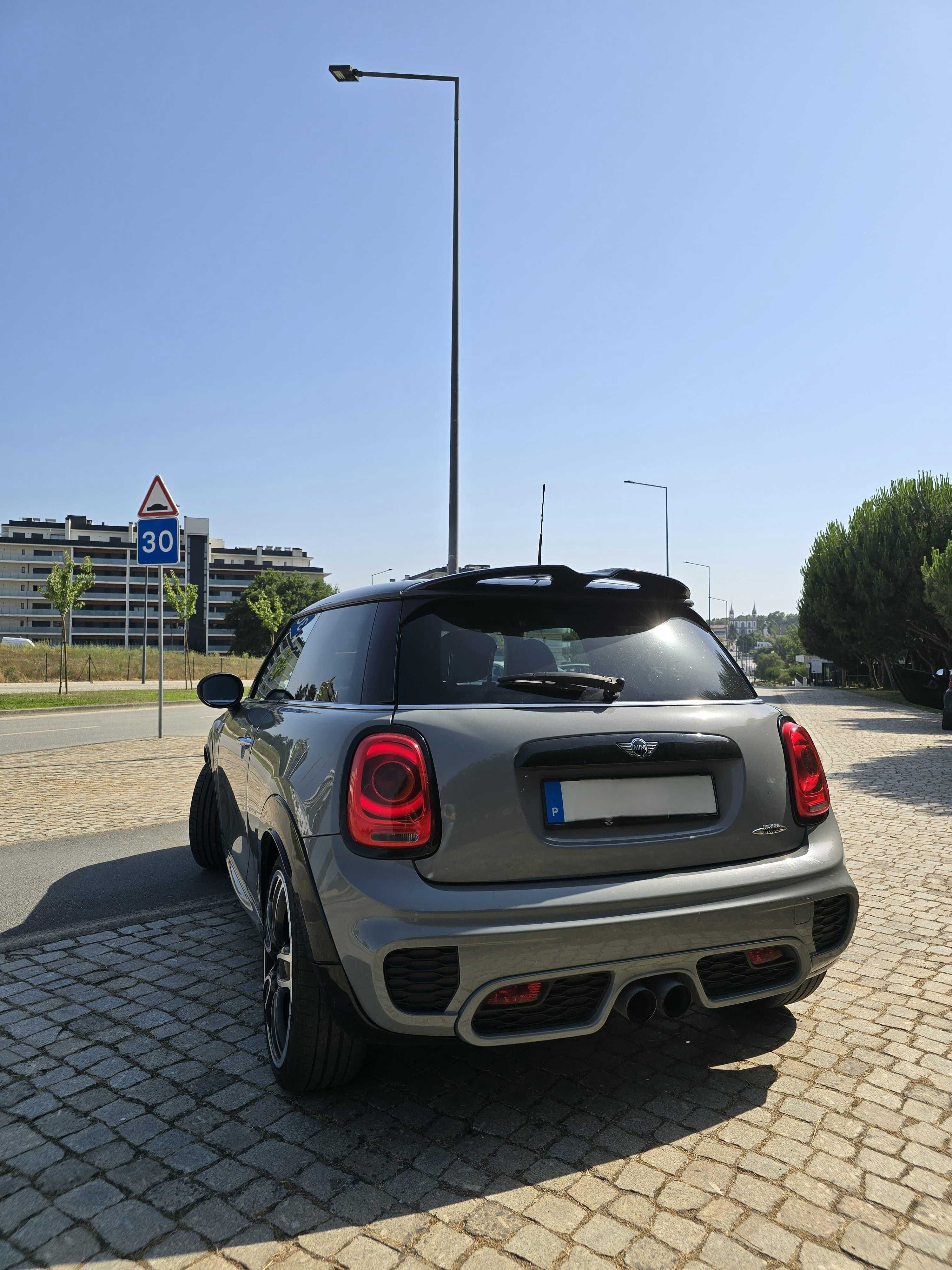 MINI John Cooper Works Aut.