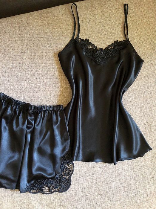 Шелковые Комплекты и Пижамы Новые