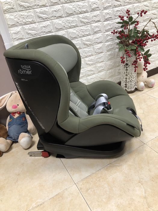 Автокрісло Britax Römer TRIFIX2 i-SIZE Група 1 (9-18 кг) isofix