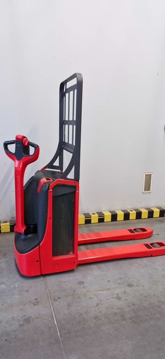 Elektryczny wózek paletowy Linde T16