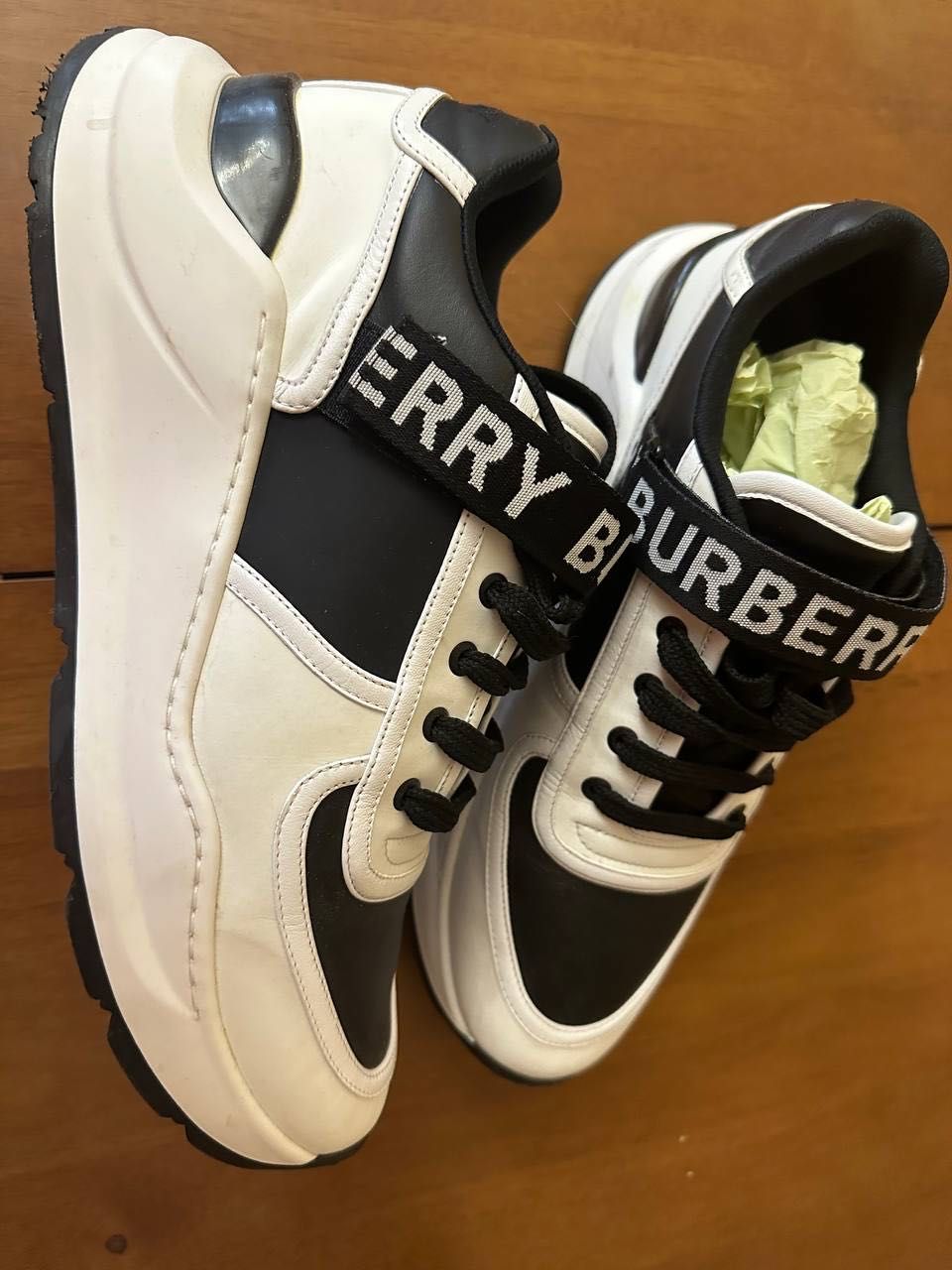 Кросівки Burberry, оригінал з США, 44 розмір
