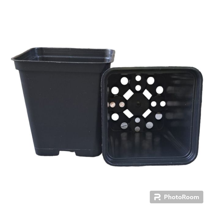 Doniczki produkcyjne P9 0,6L