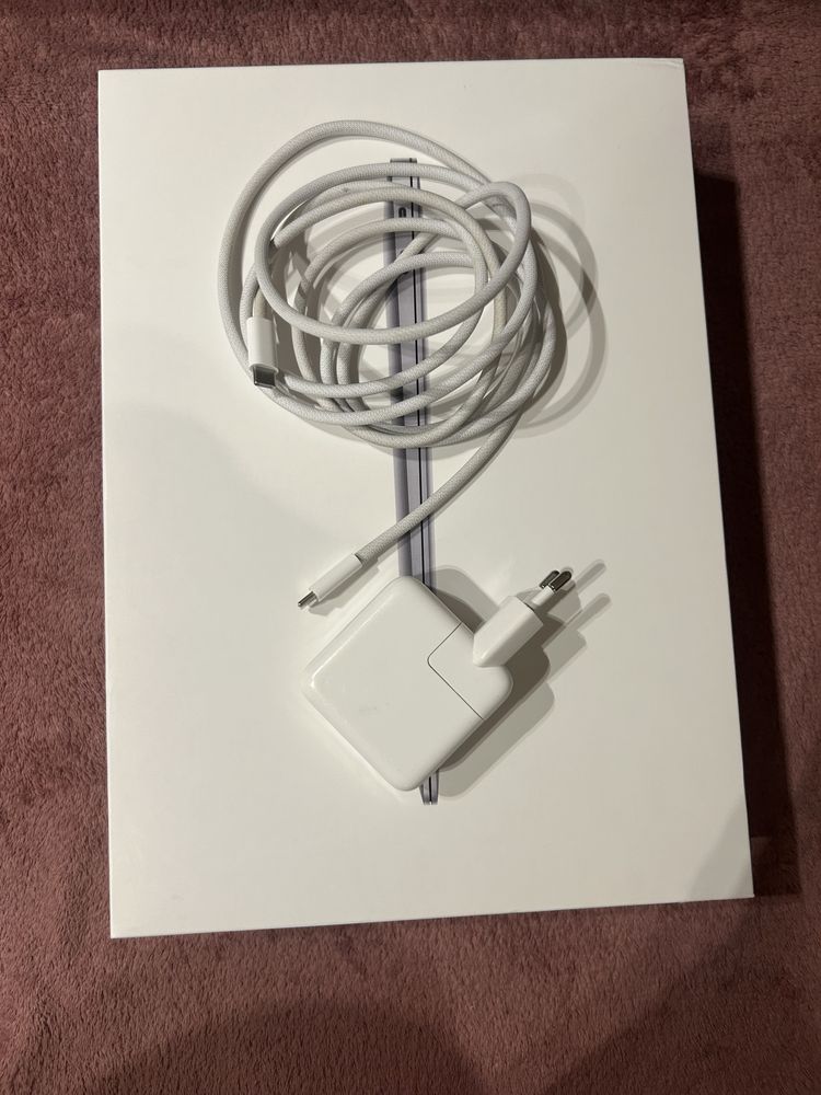 Apple MacBook Air 13,3” (M1 2020) 256 GB SSD – Jak Nowy!