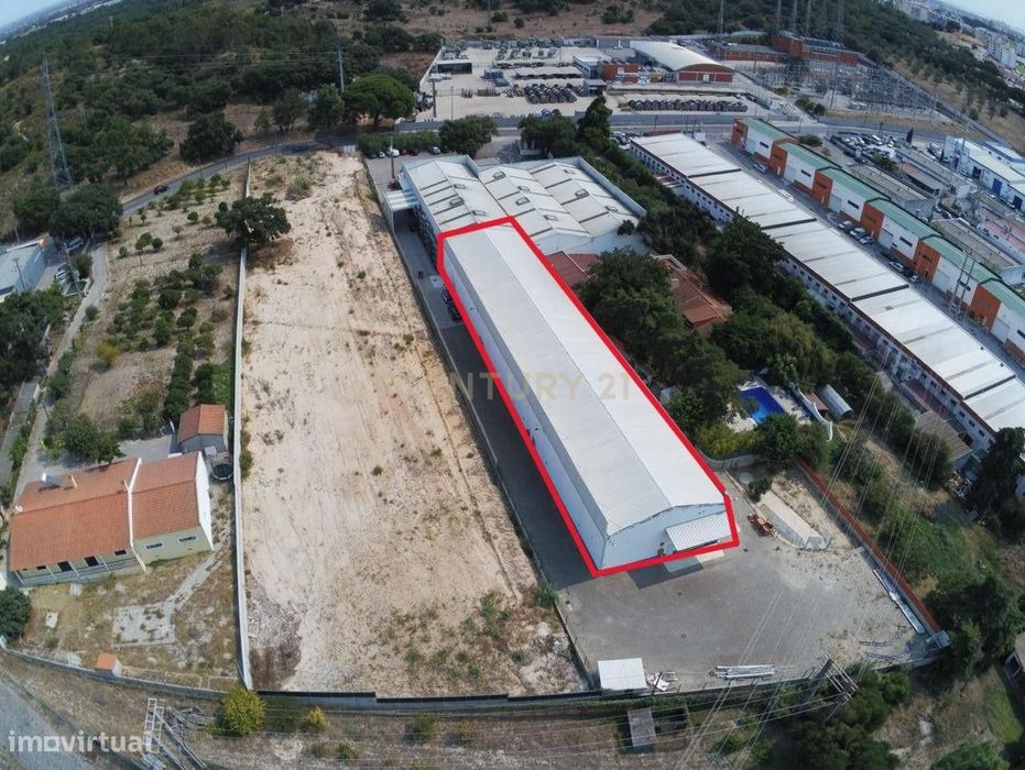 Armazém para Arrendamento – Zona Industrial  & para Comercio e Serviço