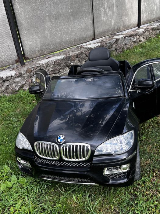 Електромобіль BMW X6