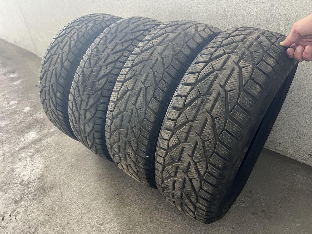 TIGAR Winter 215/55R17 98V