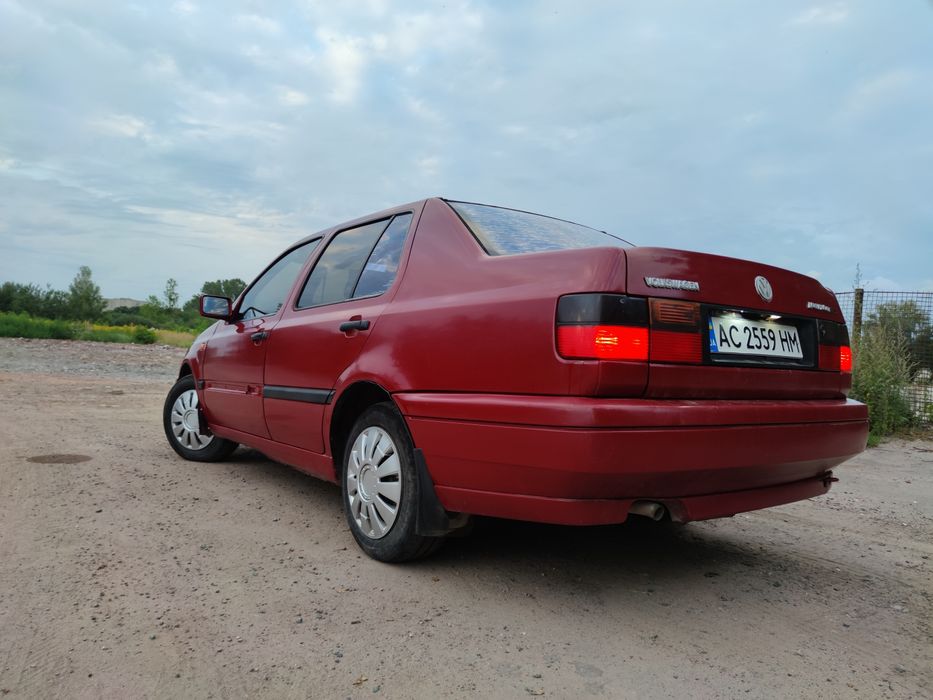 Продам автомобіль Wolkswagen Vento 1.8