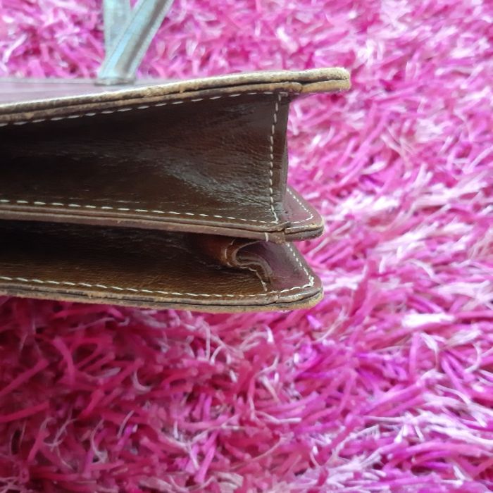 Mala de ombro em pele castanha